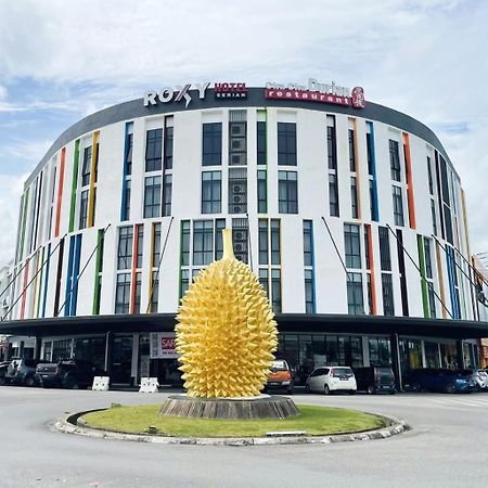 Roxy Hotel Serian Екстер'єр фото