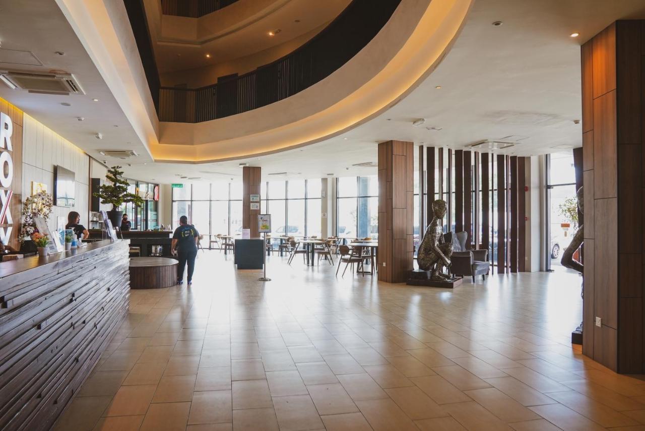 Roxy Hotel Serian Екстер'єр фото