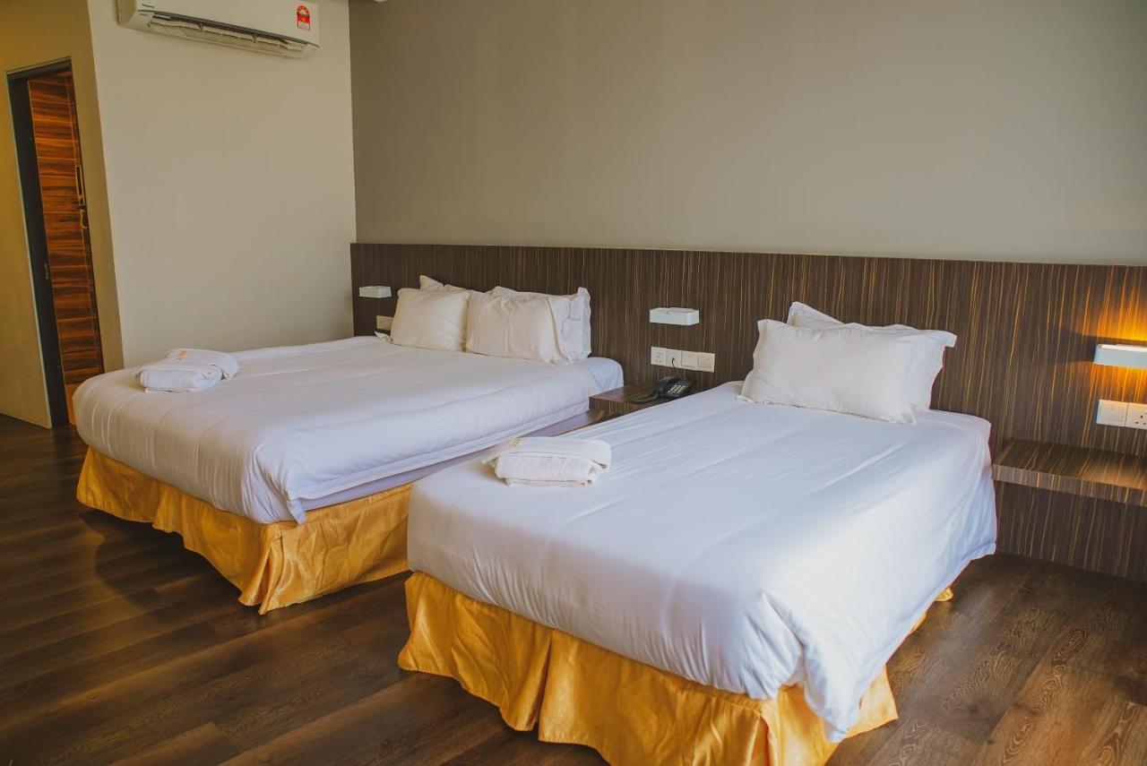 Roxy Hotel Serian Екстер'єр фото