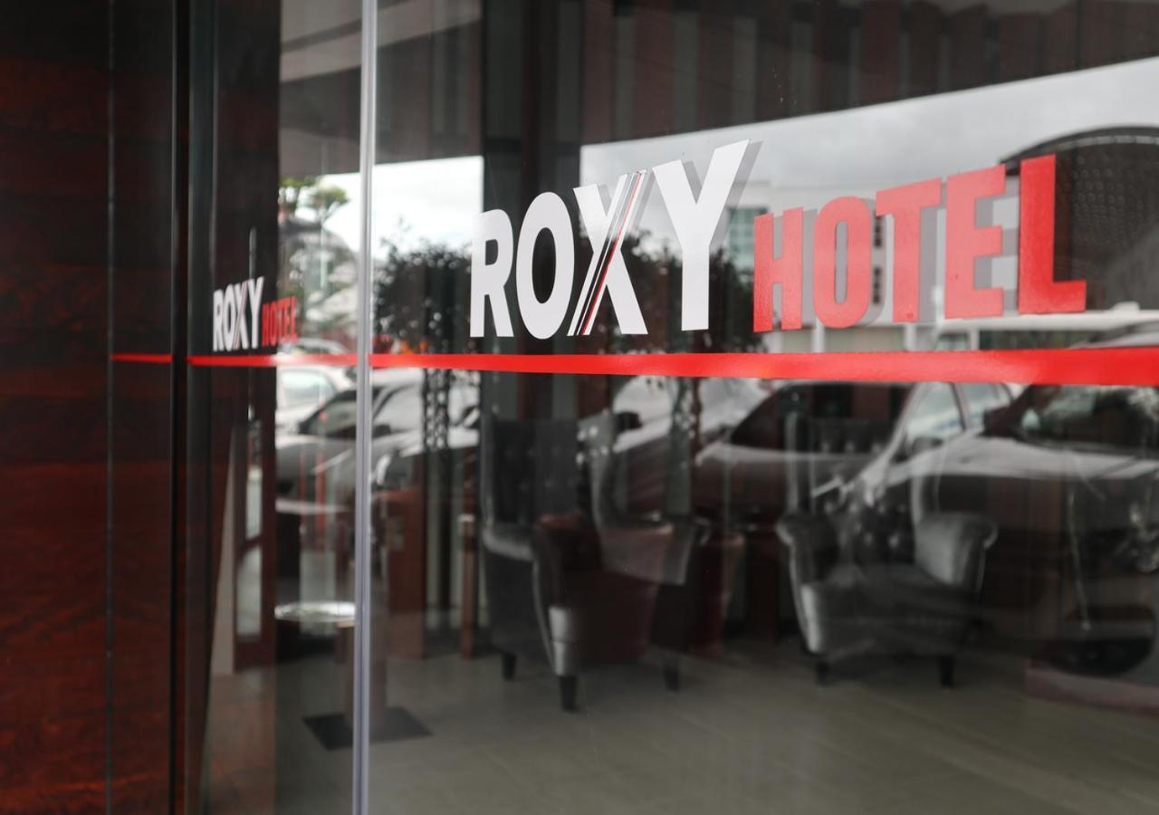 Roxy Hotel Serian Екстер'єр фото